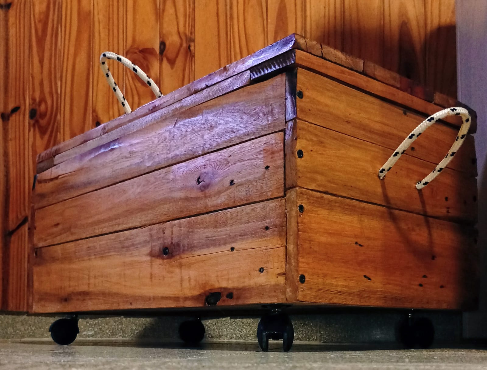 Baúl de Pallet — Con Ruedas